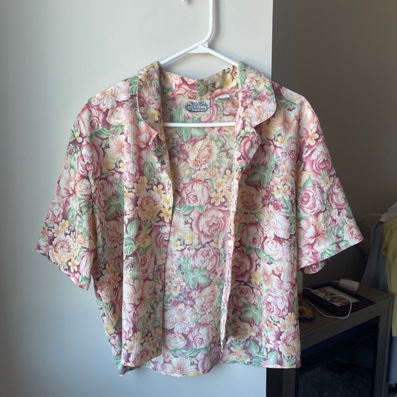 Villager Pastel Floral Short Sleeve Blouse Small - Picture 1 of 3